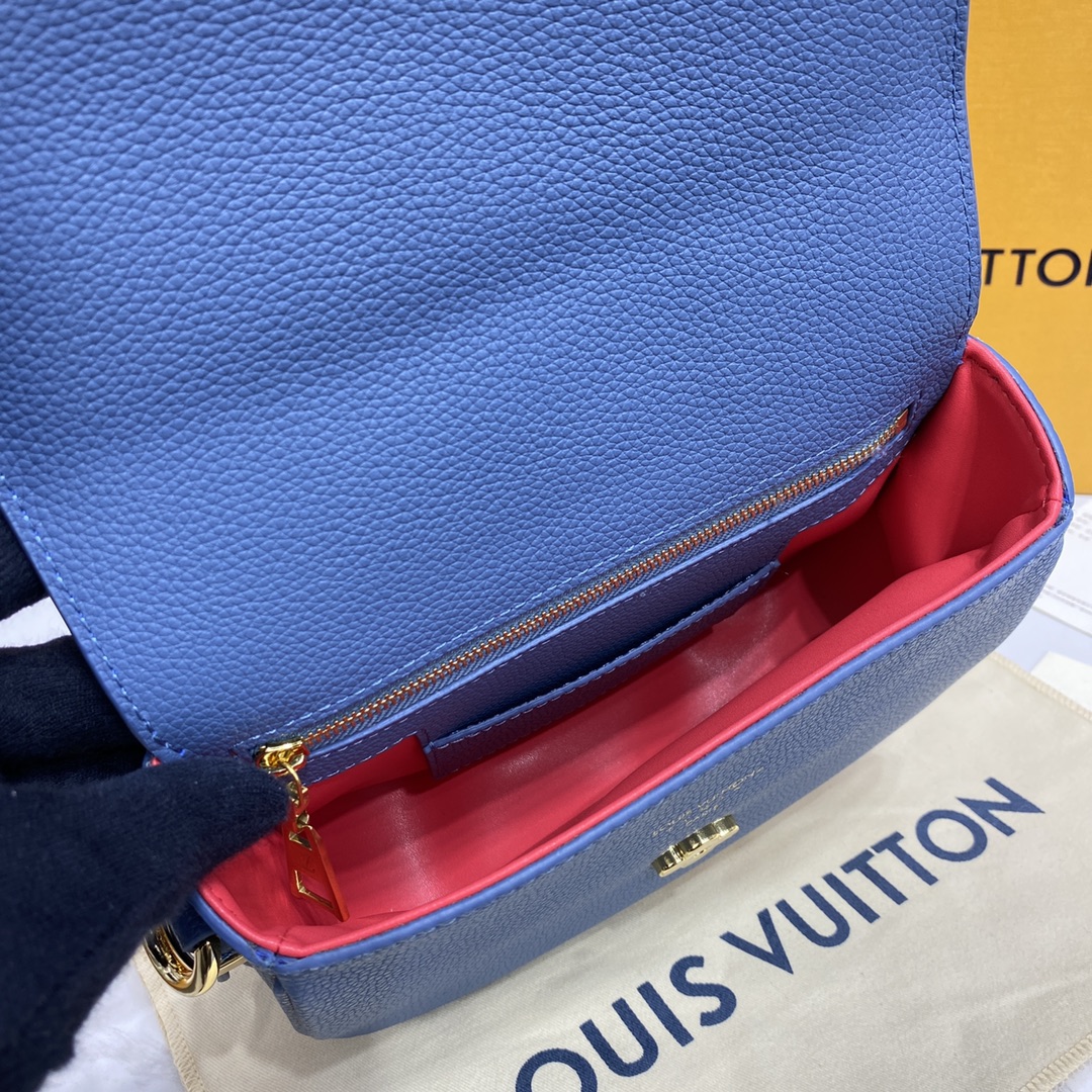 Louis Vuitton LV PONT 9 SOFT PM Grained Leather Shoudler Bag M58964 Blue